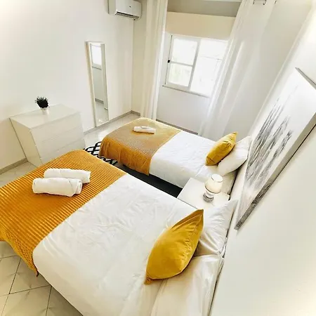 Apartment High Standard Flat, Next To All Attractions *