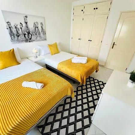 High Standard Flat, Next To All Attractions