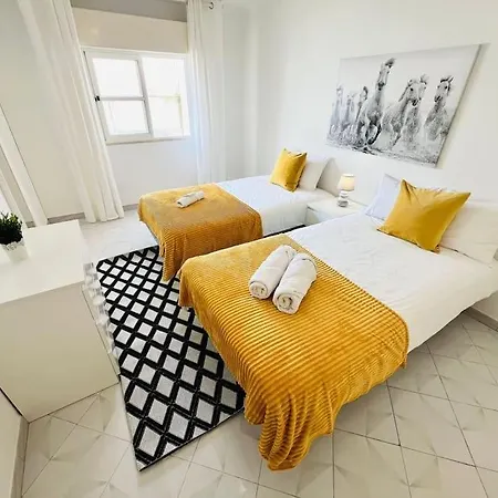 High Standard Flat, Next To All Attractions Apartment Albufeira