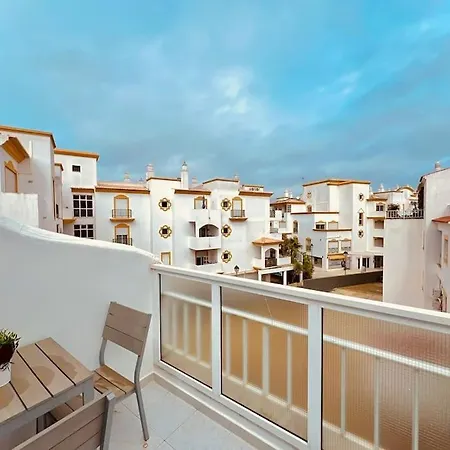 Apartment High Standard Flat, Next To All Attractions *